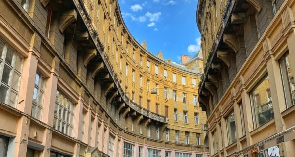 Curved street architecture in Budapest, Hungary